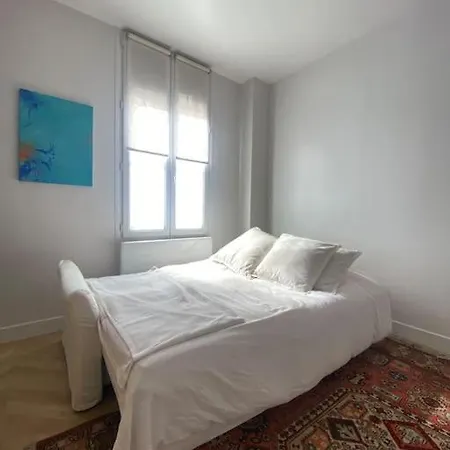 Renovated 16th Flat Appartamento *